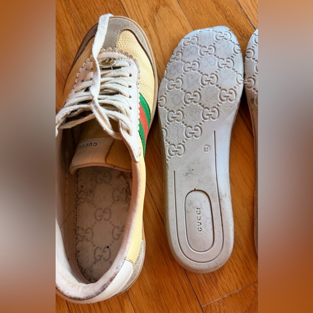 GUCCI - Cream and Green Stripe Sneakers - Picture 7 of 12